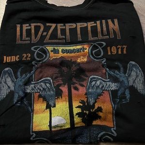 Led Zeppelin distressed graphic tshirt